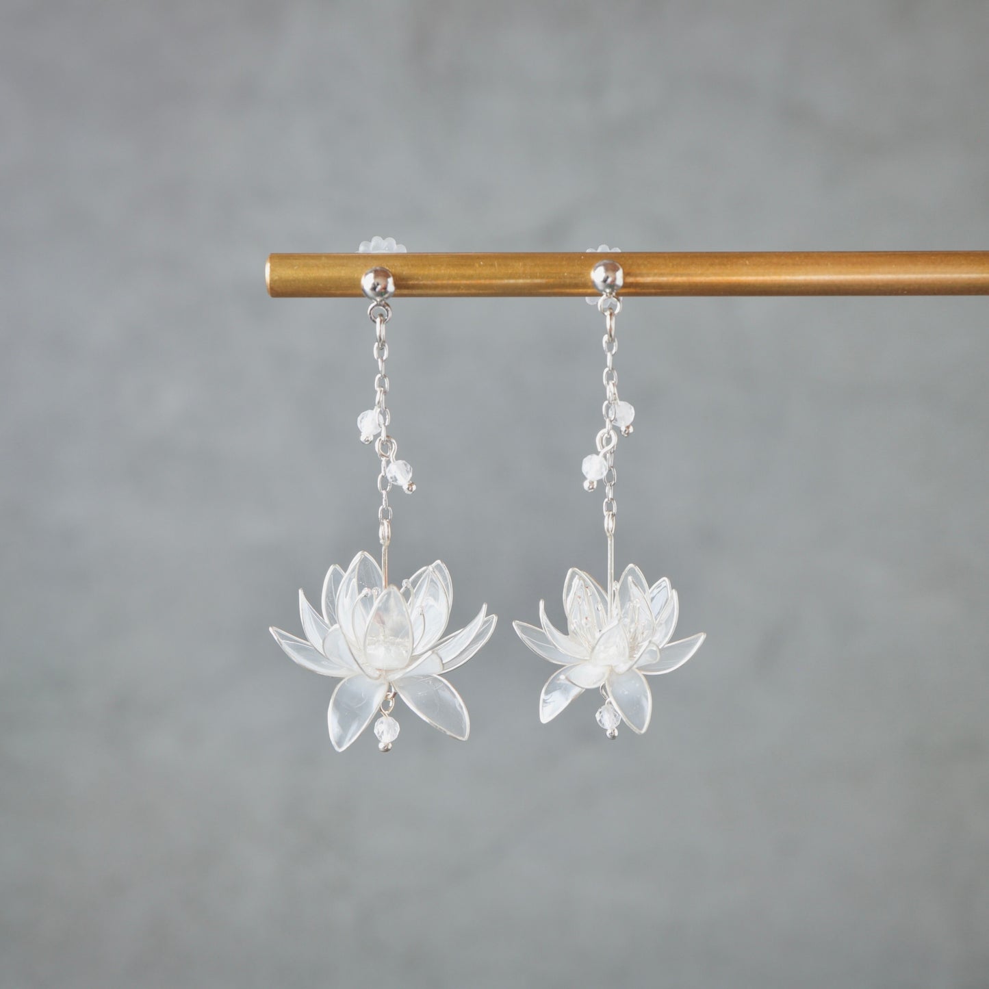 Water Lily – Silver –