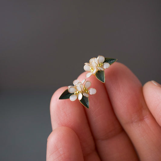 Holly Blossom Bouquet