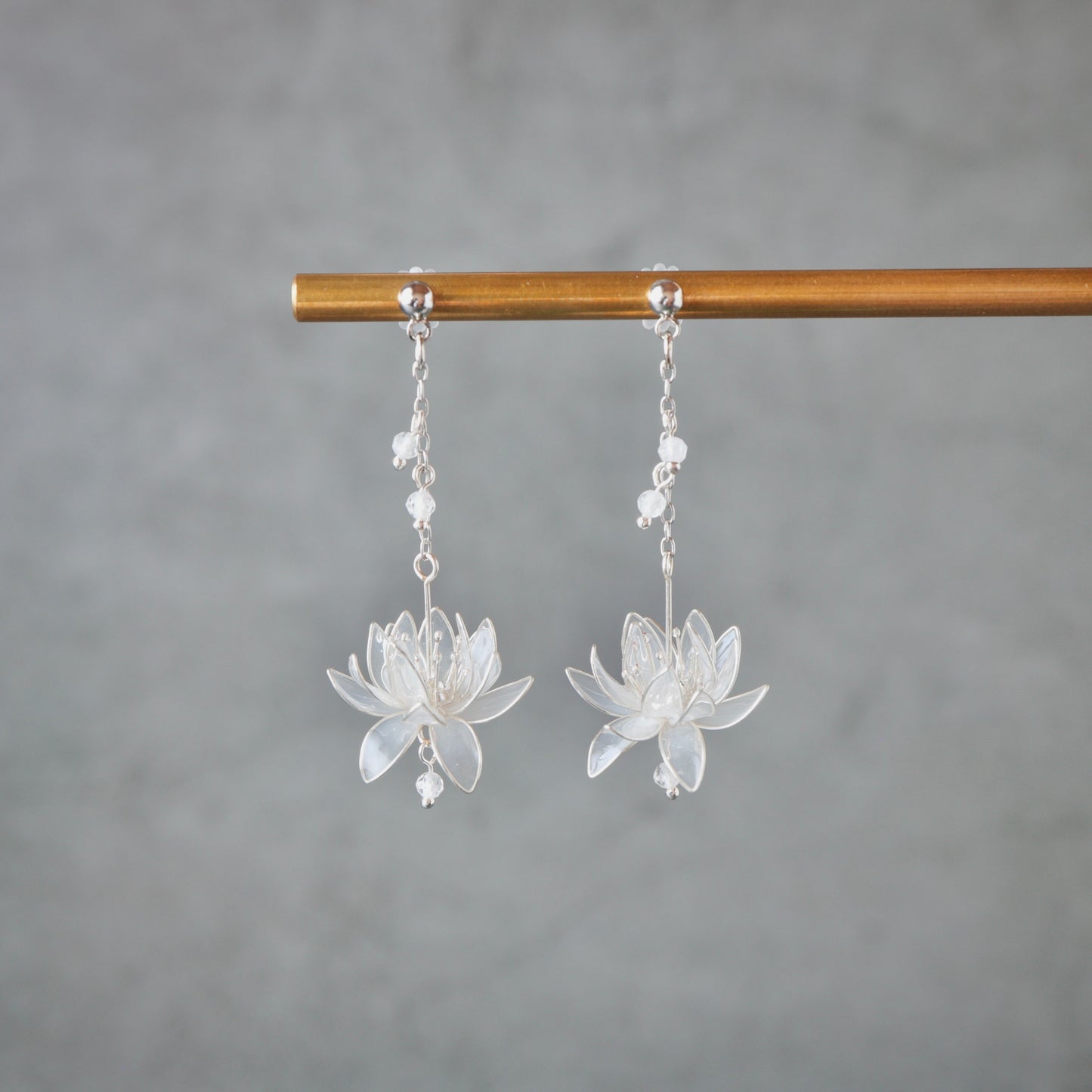 Water Lily – Silver –