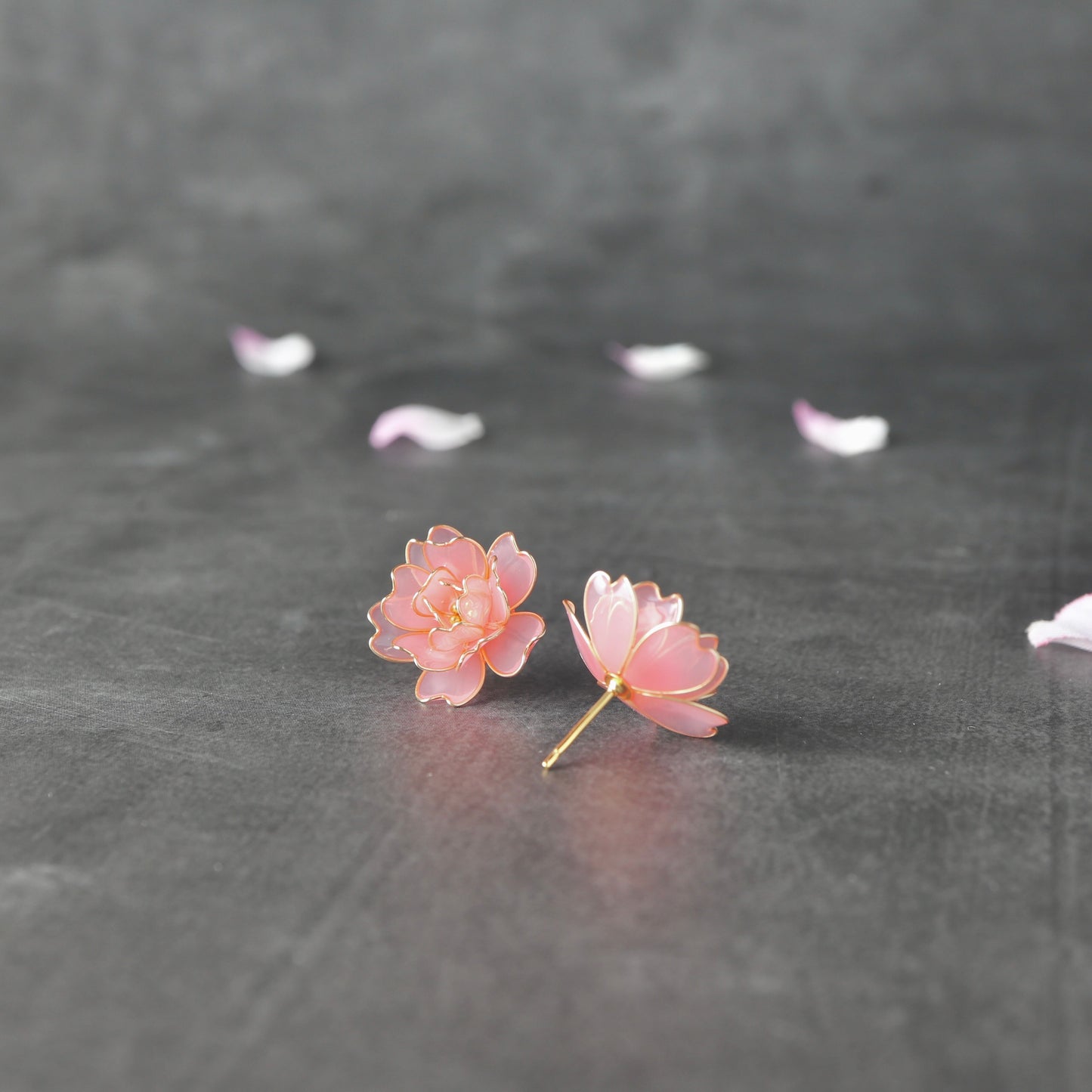 Yaezakura −Cherry blossom−