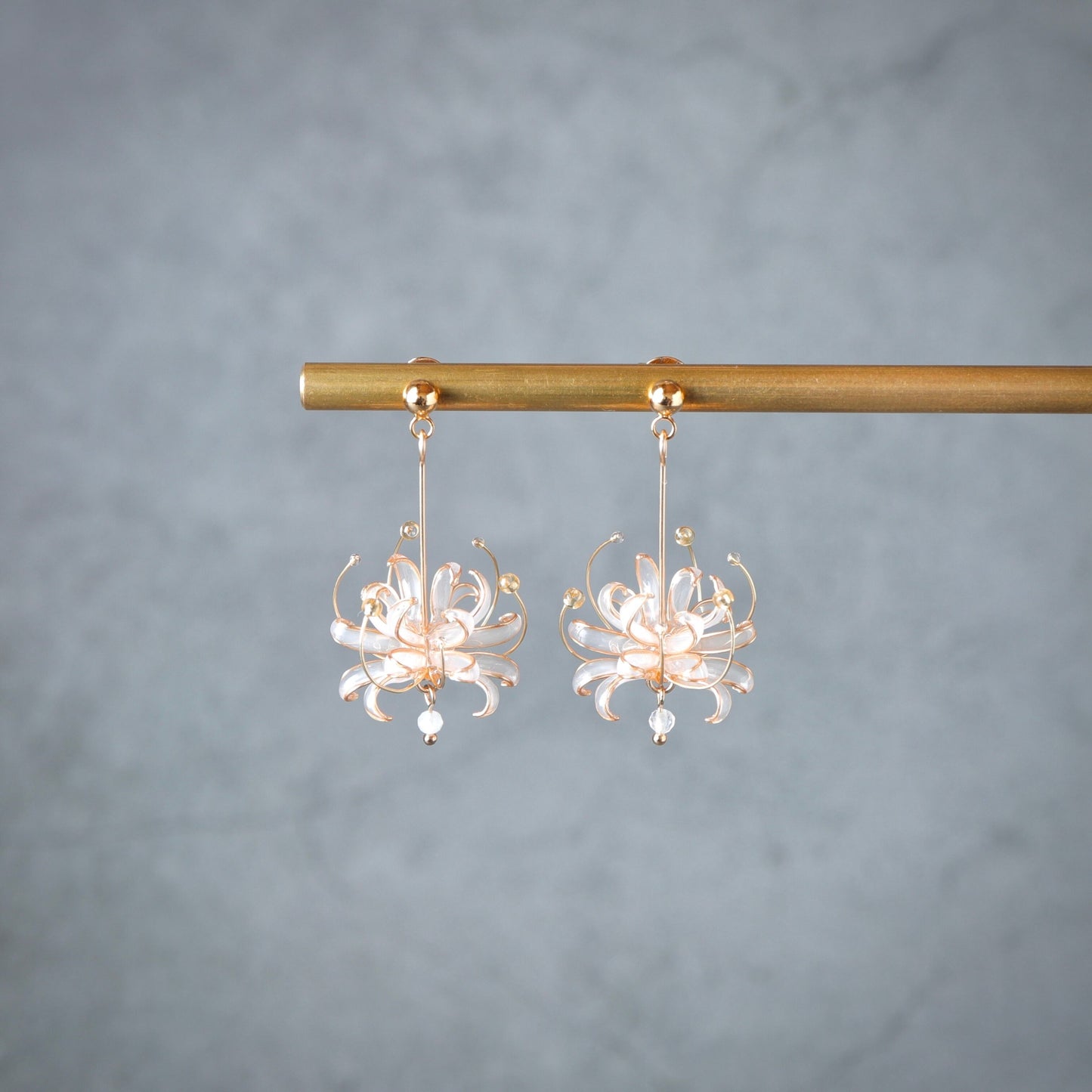 曼殊沙華"Gold" | spider lily jewelry