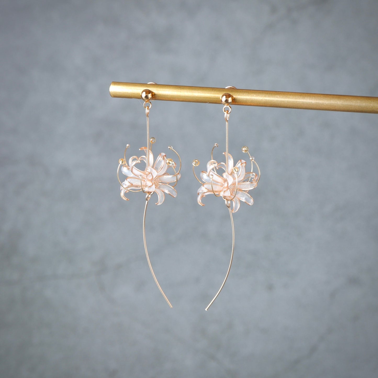 曼殊沙華"Gold" | spider lily jewelry