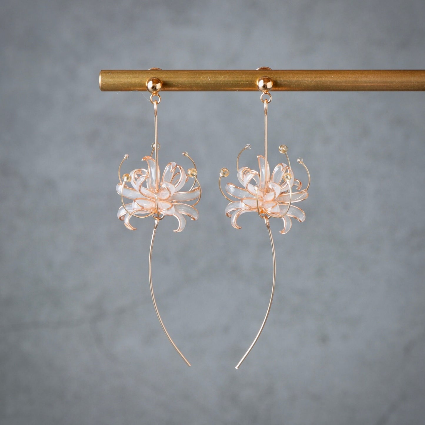 曼殊沙華"Gold" | spider lily jewelry