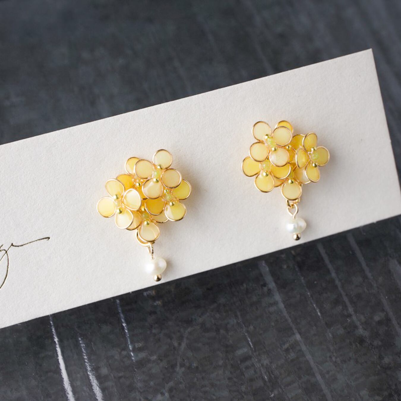 Bouquet of Nanohana (Rape Blossoms)