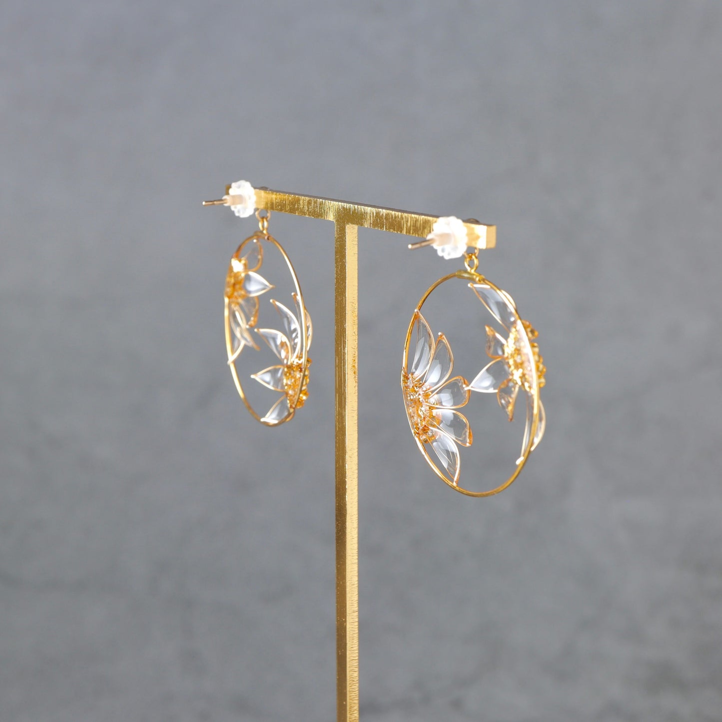 Sunflower within a Frame – Gold –