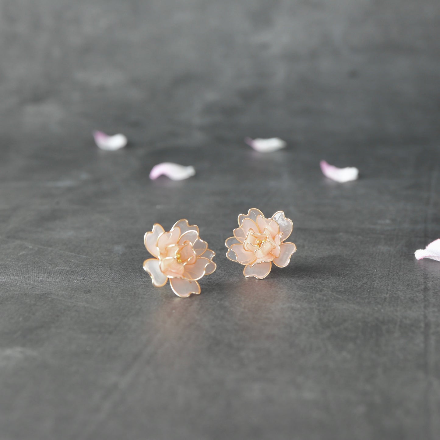 Yaezakura −Cherry blossom−