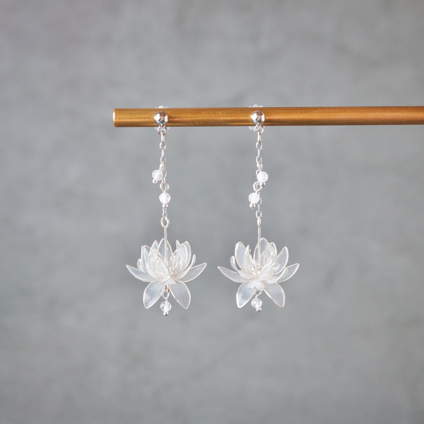 Water Lily – Silver –