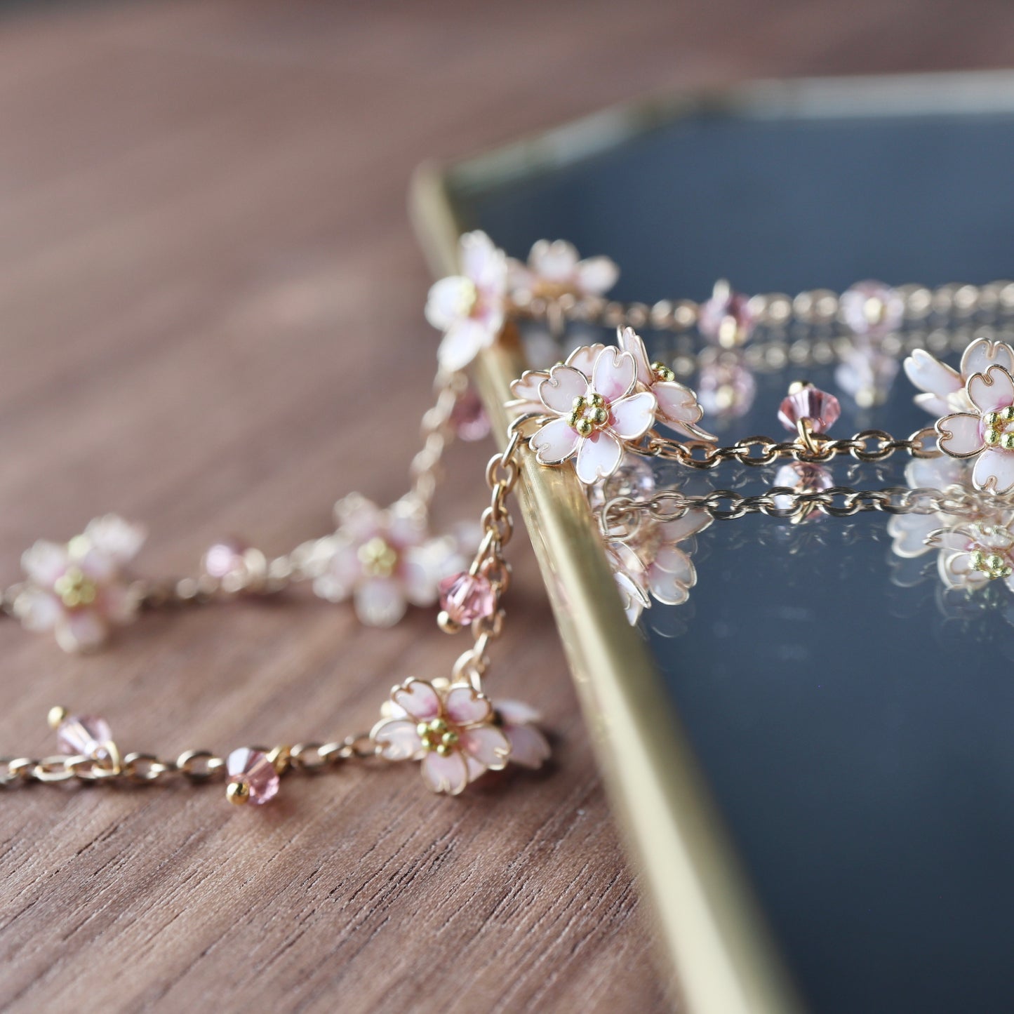 Scattered Little Cherry Blossoms | Flower Bracelet