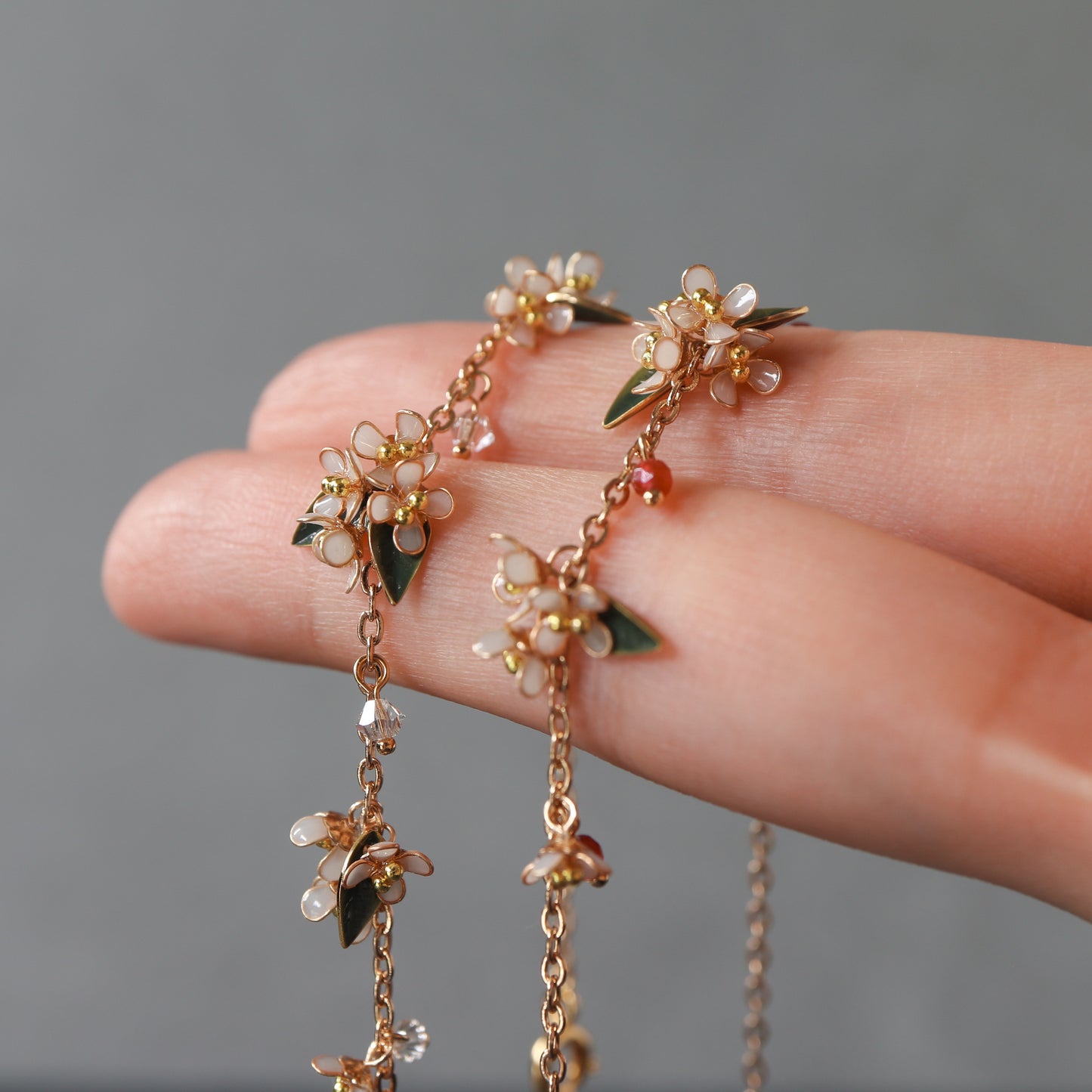 Scattered Little Holly Blossom | Flower Bracelet