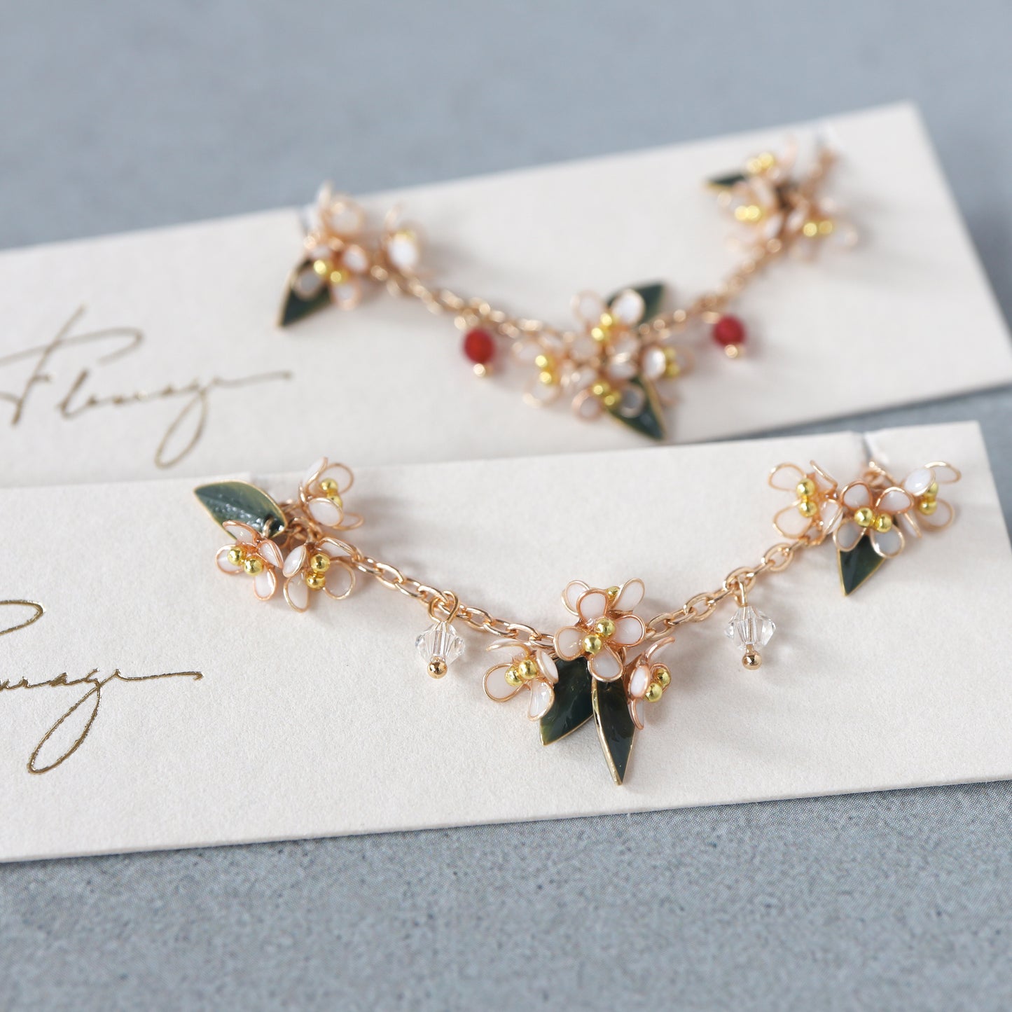 Scattered Little Holly Blossom | Flower Bracelet