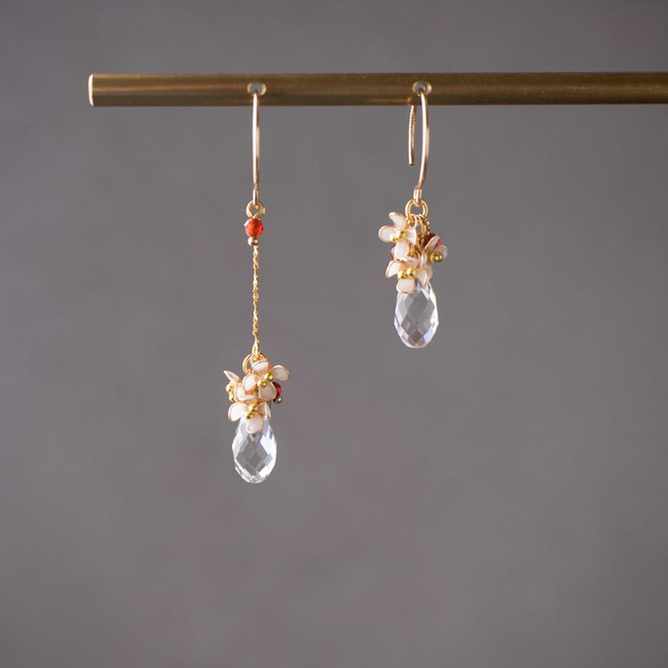 Holly Blossom with Crystal Drop | 14kgf
